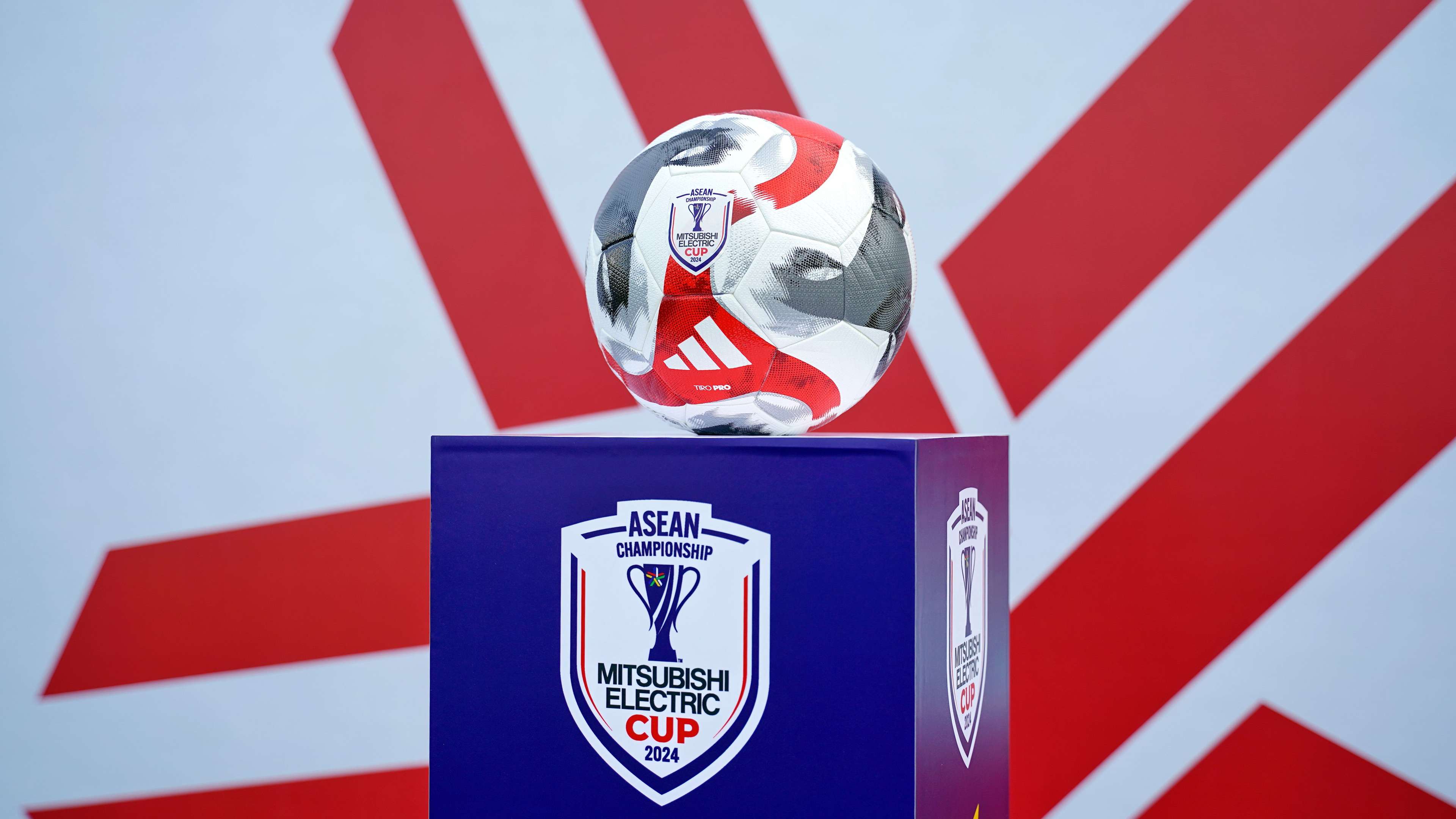 CBA常规赛最新战况与积分榜分析精彩赛事前瞻与球队表现点评